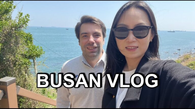[Korean&French couple] 🇰🇷Korea Travel VLOG| Exploring Busan| Beach🏖|Cute town| 부산여행 브이로그