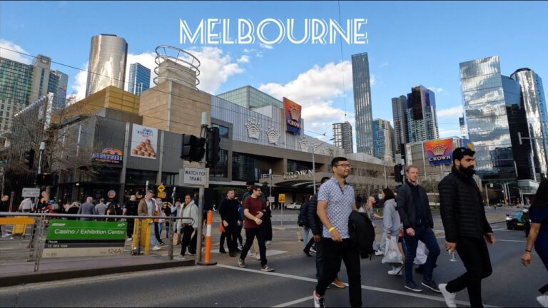 MELBOURNE CITY WALK IN SPRING 2022 AUSTRALIA