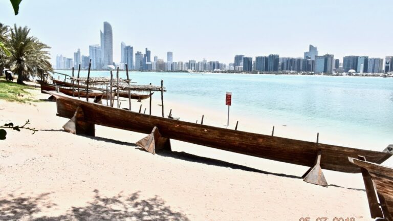 UNDERSTAND ABU DHABI | DUBAI VS ABU DHABI | ABU DHABI TRAVEL GUIDE EXPEDIA STYLE